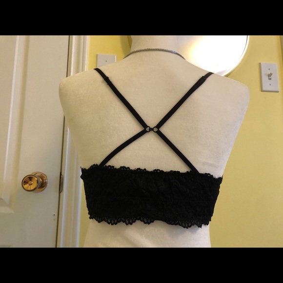 Aritzia Talula Black Renfrew Bralett - Picture 4 of 7